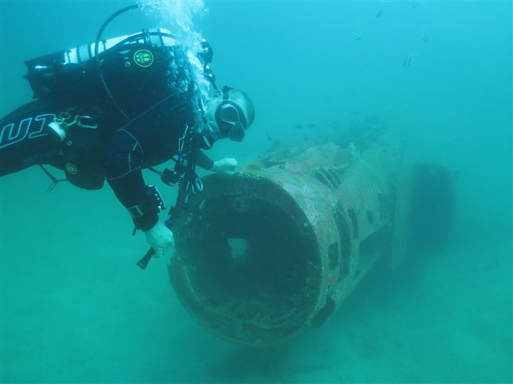 subic bay wreck diving f4 phantom