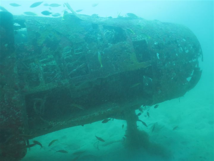 subic bay wreck diving